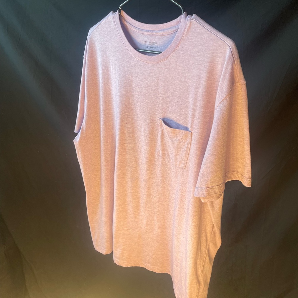Roundtree & Yorke Soft Washed Pocket Tee
